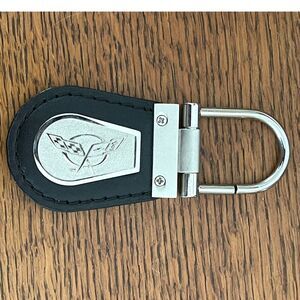 Vintage Chevrolet Chevy GM Logo Emblem Badge Keychain Original Silvertone